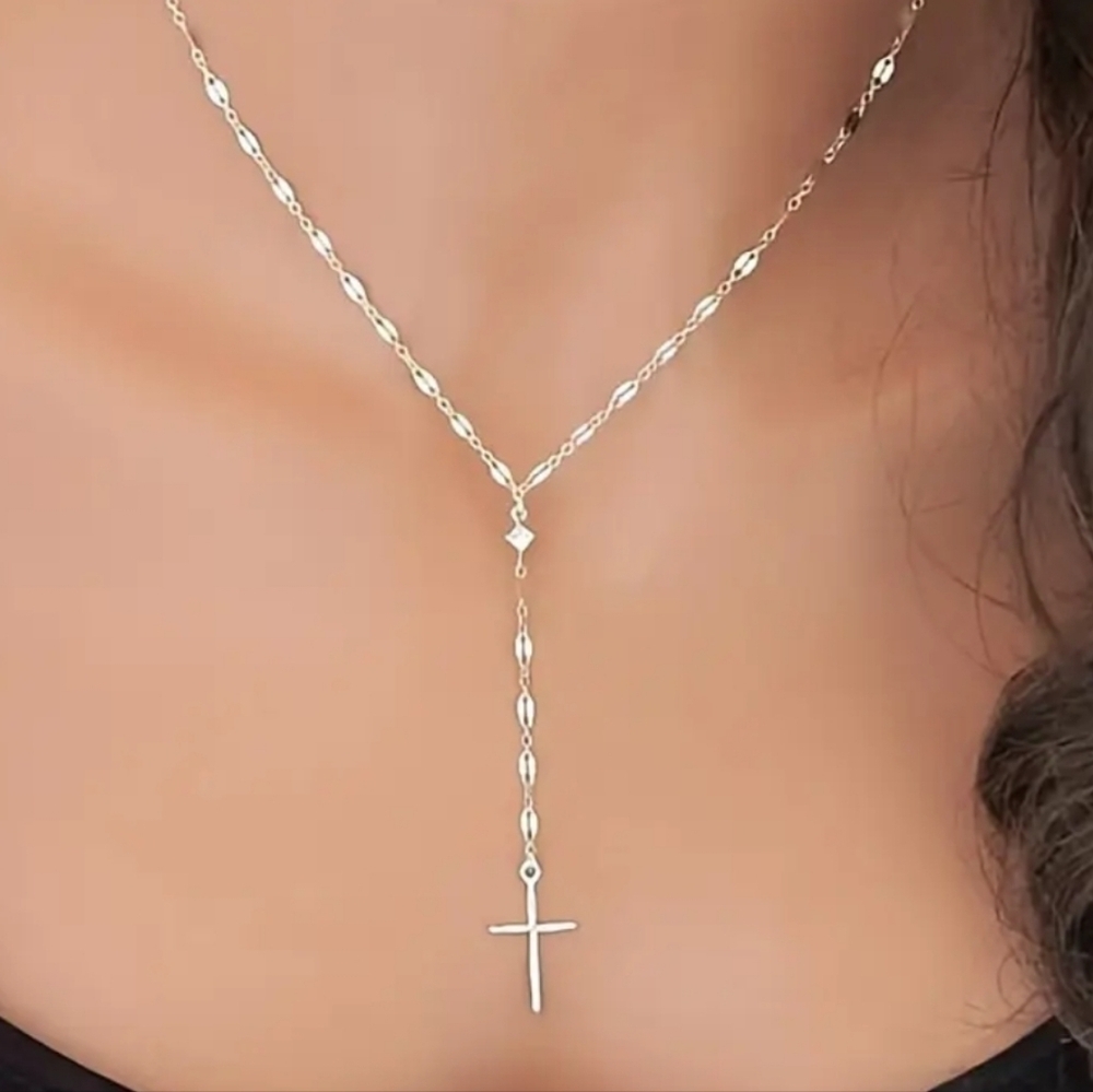 Elegant Silvery Cross Necklace